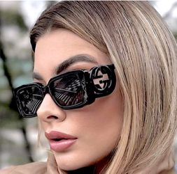 Authentic GUCCI Black GG1325S sunglasses