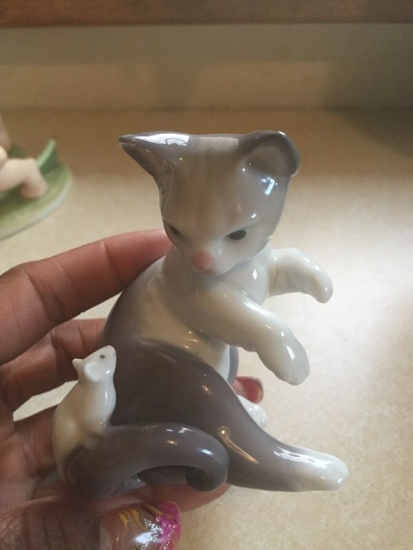 Lladro "Cat and Mouse" Figurine