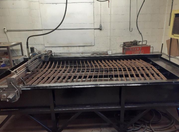 Plasma Table Holds 4’ X 8’ Sheet Metal