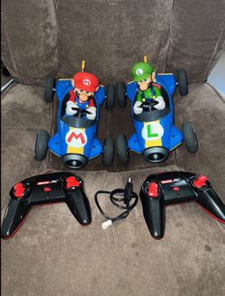 Carrera RC Nintendo Mario Kart Mario and Luigi Remote Control Cars