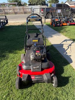 Toro TimeMaster 30-in Gas Self-propelled Lawn Mower with 223-cc Briggs and Stratton Engine