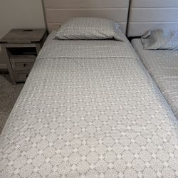 2 Twins Bed Frame