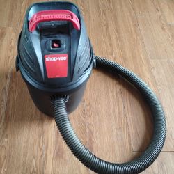 Shop Vac 2.5 gallon 2.5 HP