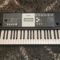 Yamaha YPT-230 Keyboard