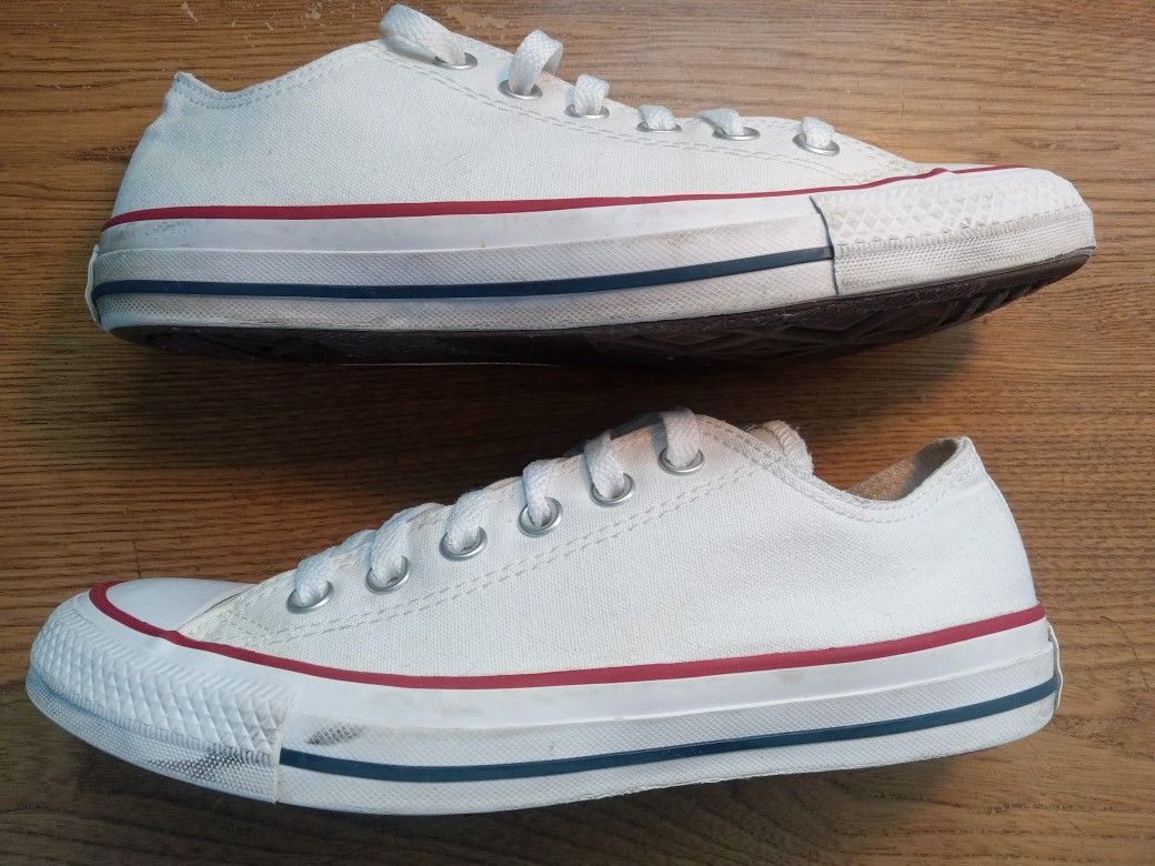 Converse All Stars Size Men's 6 Woman's 8