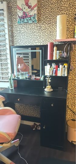 Makeup Vanity