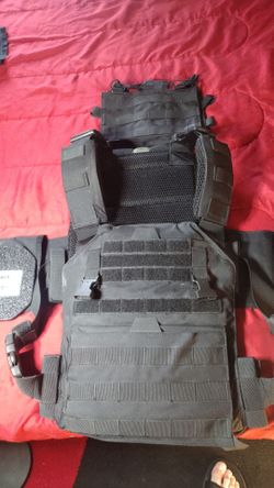 Plate carrier with AR 500 Level III plates