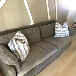 Cisco Slip Couch And Two Matching Chairs 