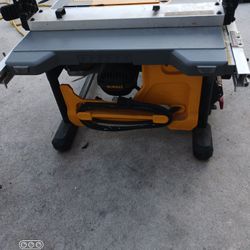 Deewalt Table Saw Good Condition 