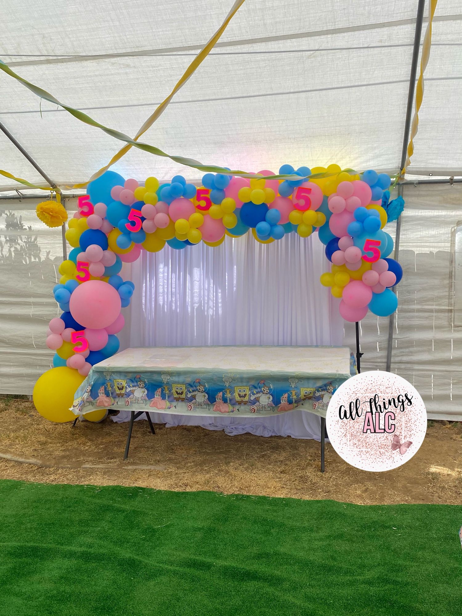 Spongebob Balloon Garland/ Arch Backdrop for Sale in Jurupa Valley, CA -  OfferUp