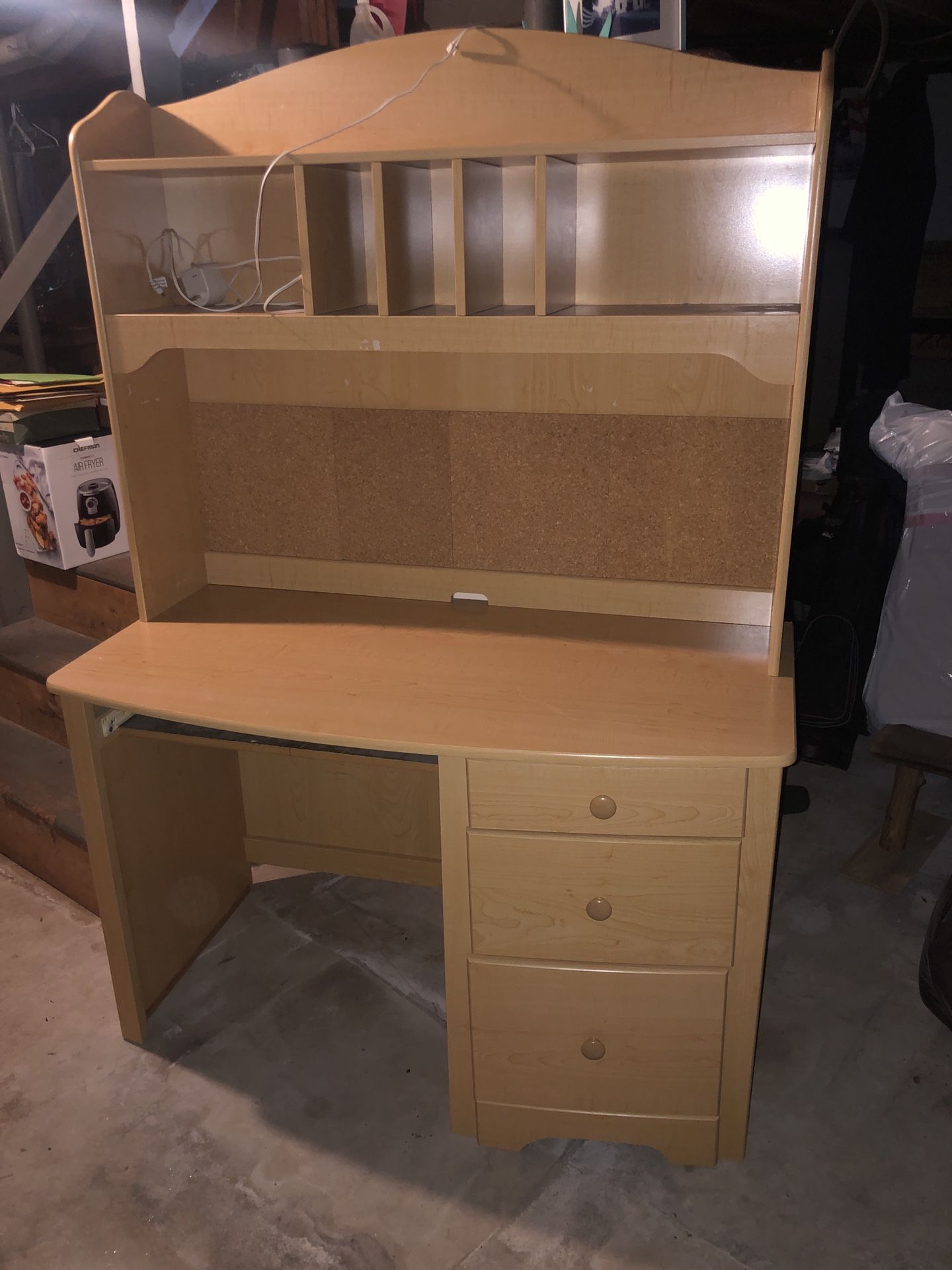 Wood Desk w/hutch Shelves
