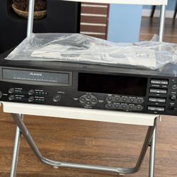 USED - Alesis Masterlink ML-9600 High Resolution Master Disc CD Recorder - Read