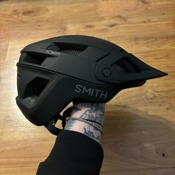 Smith Bike Helmet -  Engage Mips - Matte Black - Medium (M)