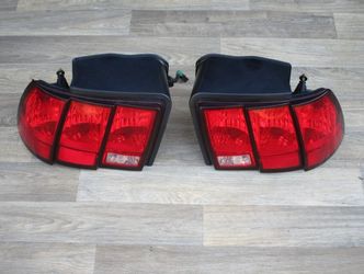99/04 Ford Mustang GT Tail Lights OEM