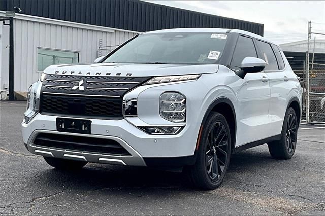 2024 Mitsubishi Outlander