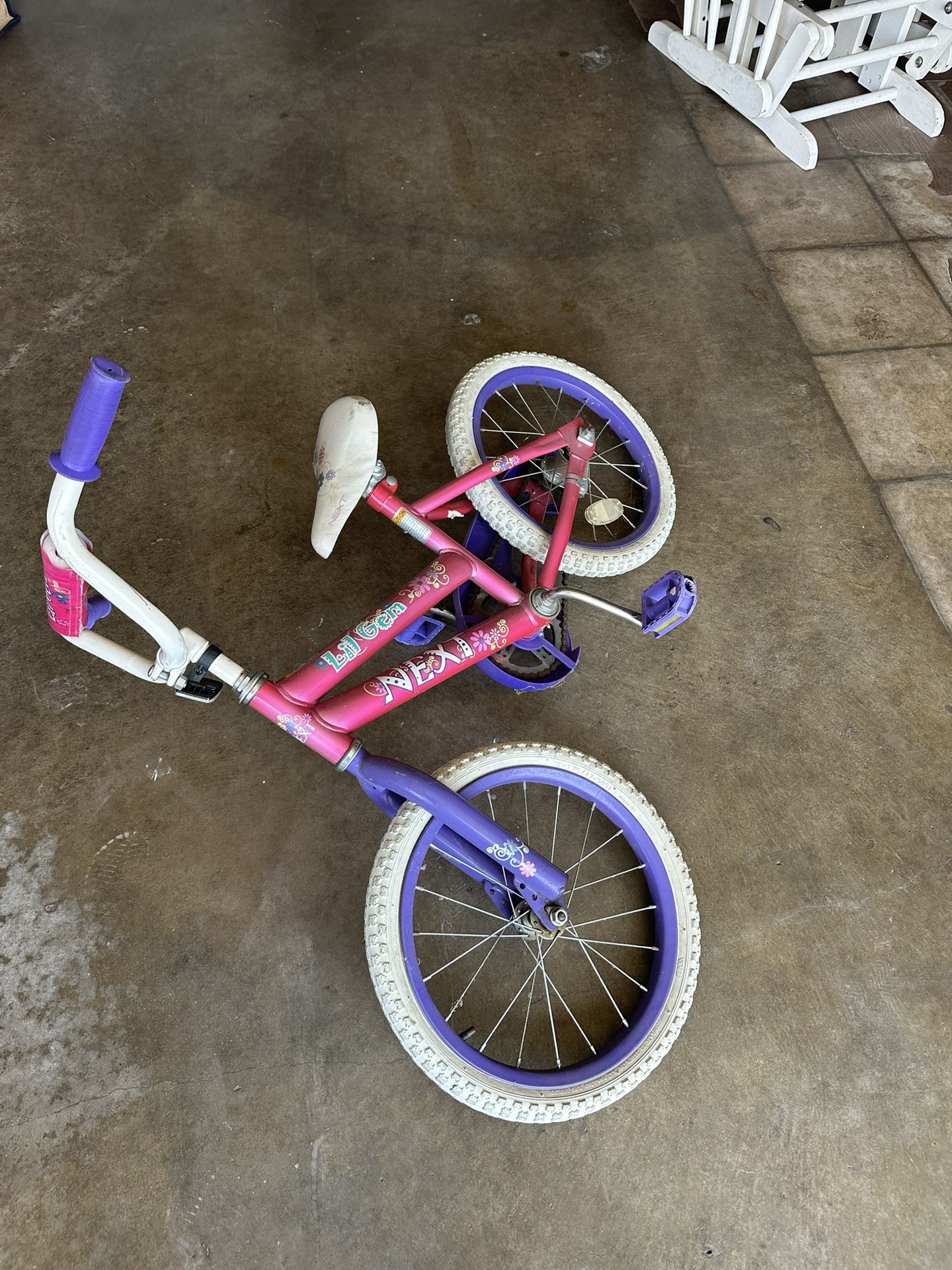 Next Lil Gen Girl’s Pink Bike For Sale