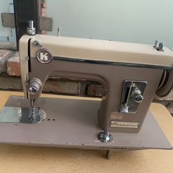 Kenmore Stylish86 Vintage Sewing Machine