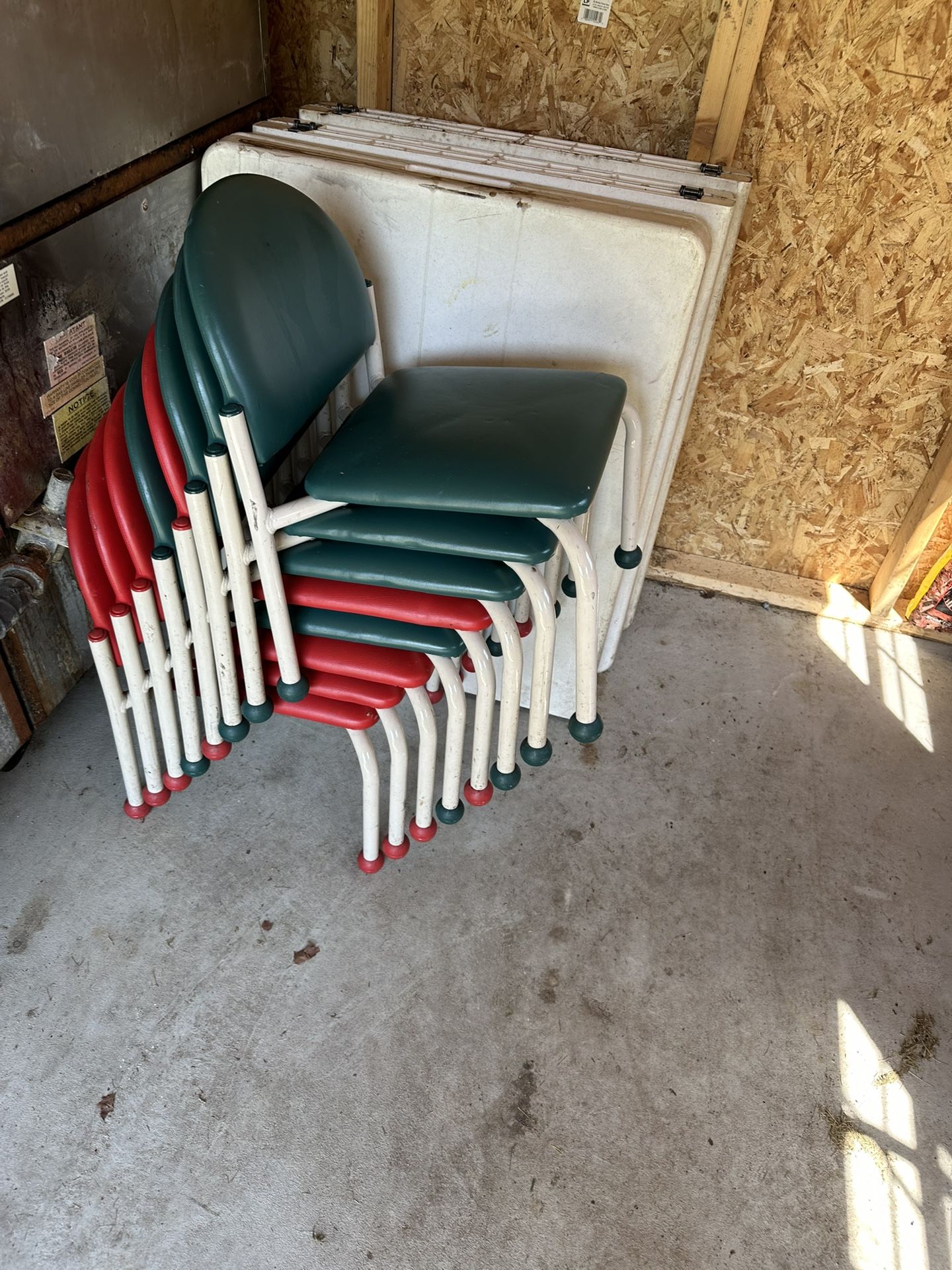 Kids Table And Chairs