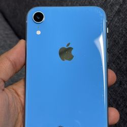 iPhone XR 64GB Unlocked