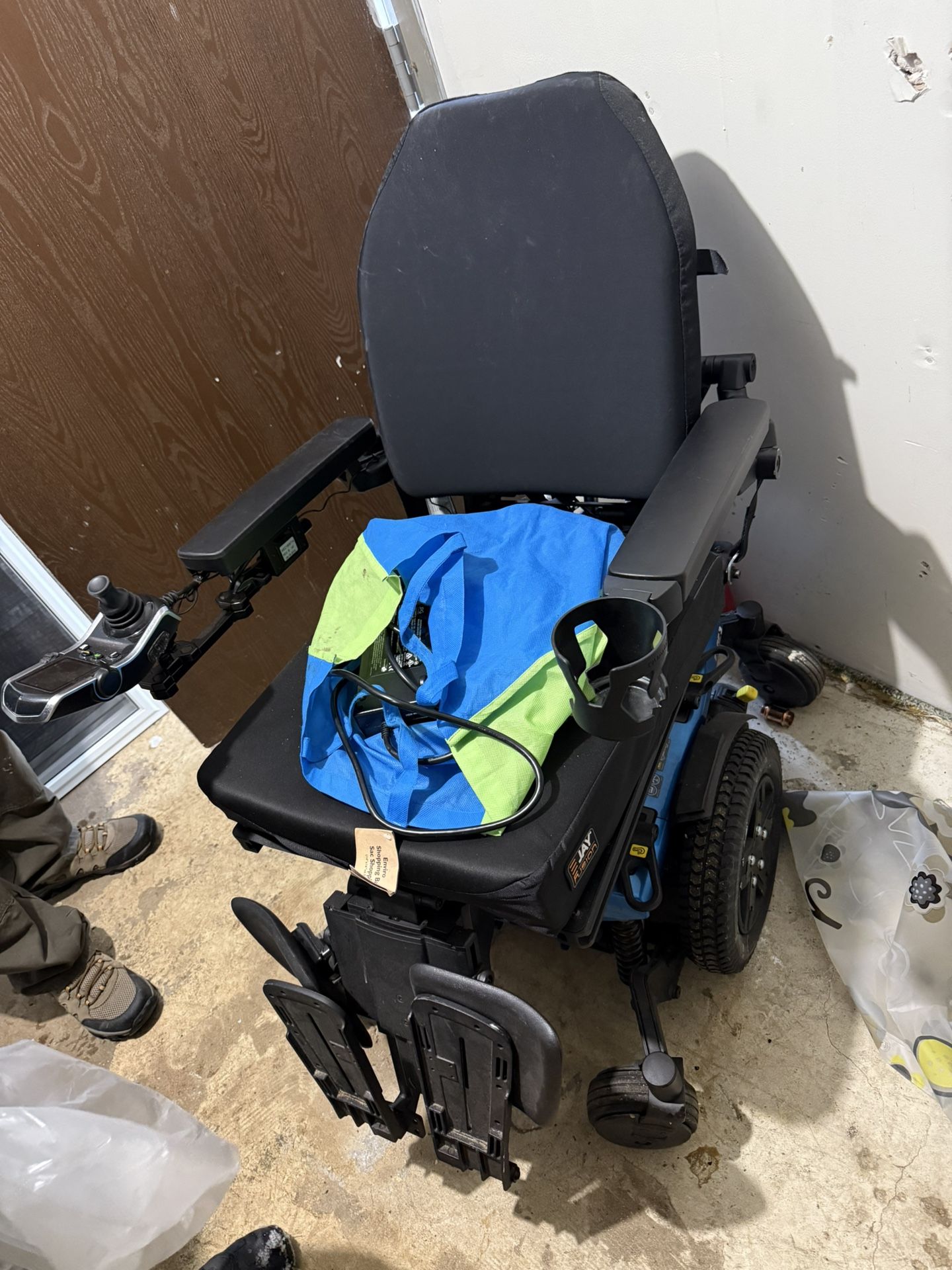 Quickie Q700 M Power Wheelchair