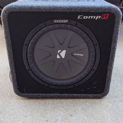Kicker 12" Comp R  with Alpine Amp