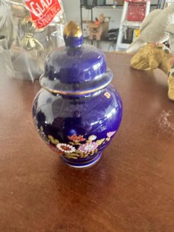 vintage Otigiri OMC Japan cobalt blue ginger jar features intricate hand-painted floral and peacock