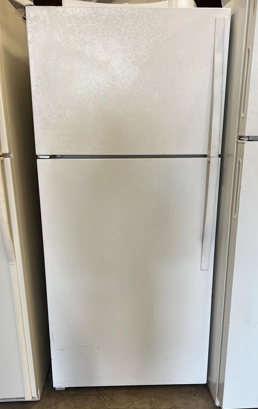 Frigidaire Top Mount White Refrigerator