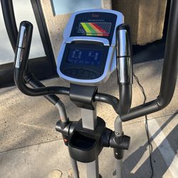 Elliptical Cross Trainer Exercise Machine
