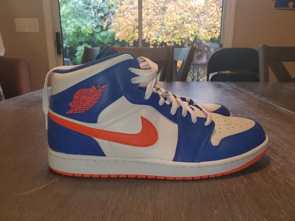 Jordan 1 Mid "Knicks" (Size 14)