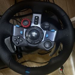 Play Station Steering Wheel And Paddles 