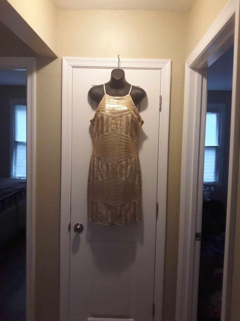 Gold dress size9