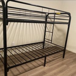 Twin Bunk Beds 