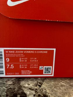 W NIKE ZOOM VOMERO 5 CHROME BLACK/METALLIC SILVER WMNS SIZE 9