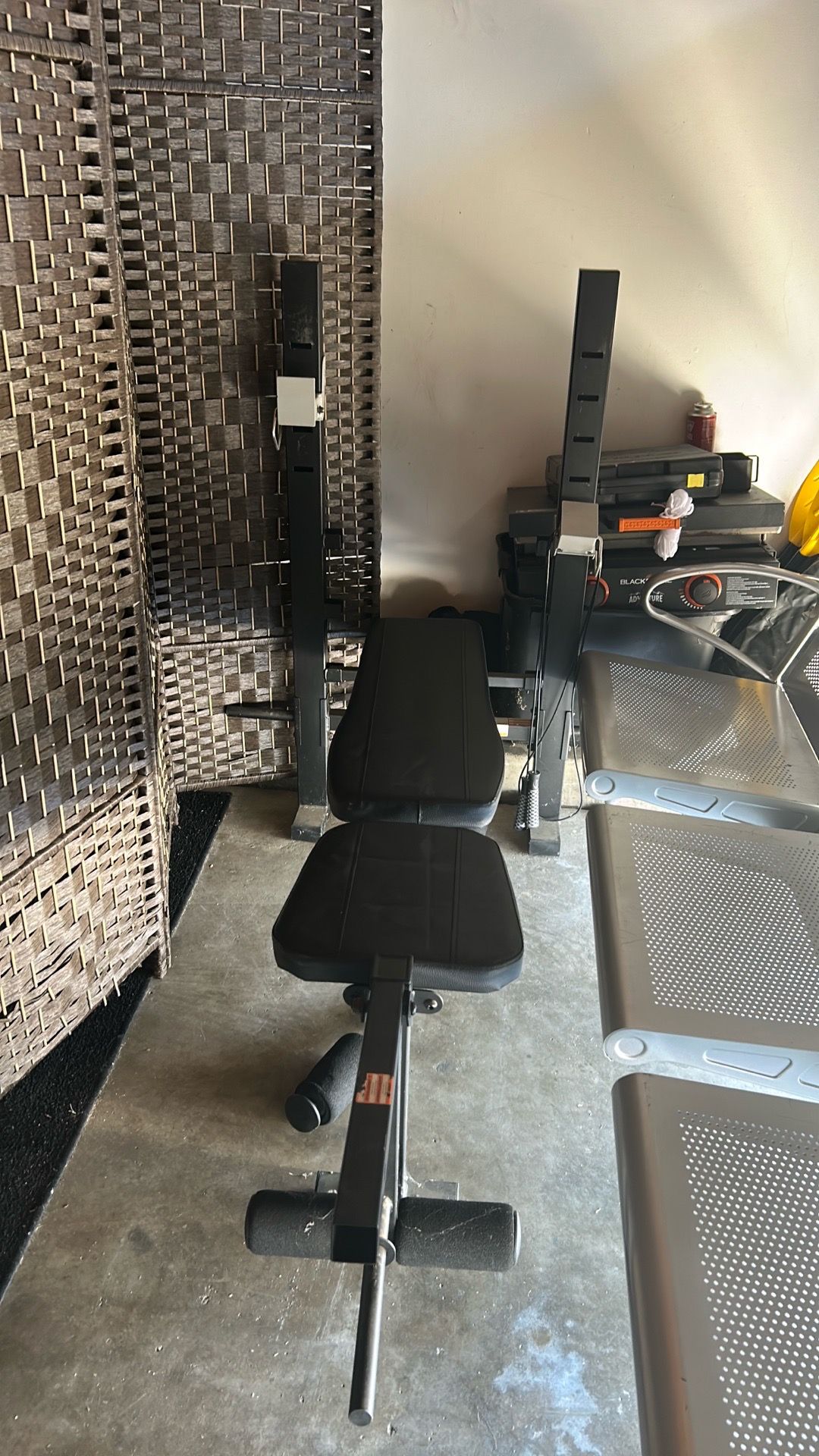 Weight bench