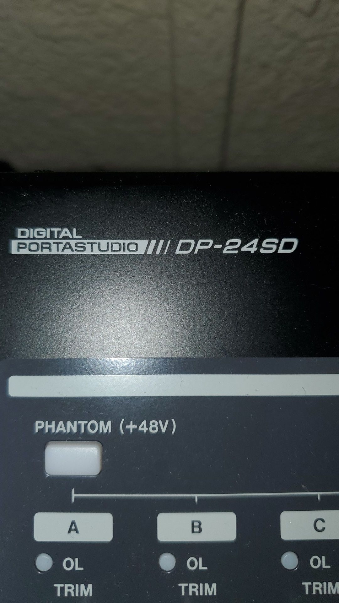 Tascam DP 24SD PORTA STUDIO