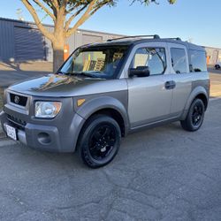 2004 Honda Element