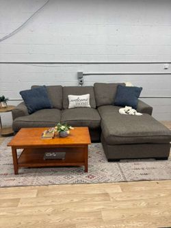 Raymour & Flanigan Gray Sectional Sofa (Delivery Available)