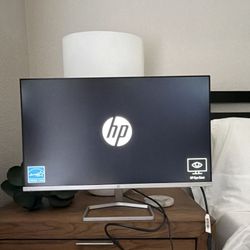 HP 24in Flat Screen Slim Bezel Monitor Black/Silver HDMI DisplayPort