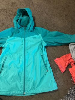 The North Face Wind Breaker 