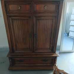 Armoire