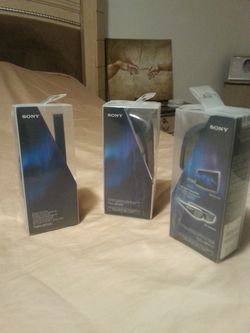 Sony 3D Glasses and transmitter