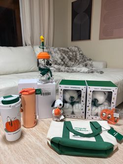 Starbucks snoopy