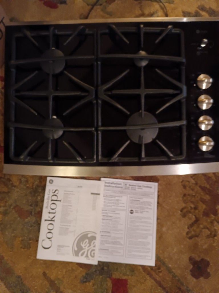 GE Gas Cooktop