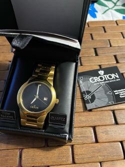Croton Mens Black Dial Gold Tone Stainless Steel Bracelet Watch CN307036