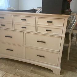 7 Drawer Dresser 