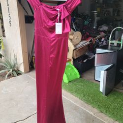 Beautiful PROM DRESS....BRAND NEW SIZE SMALL. IN BAG. NEVER USED.