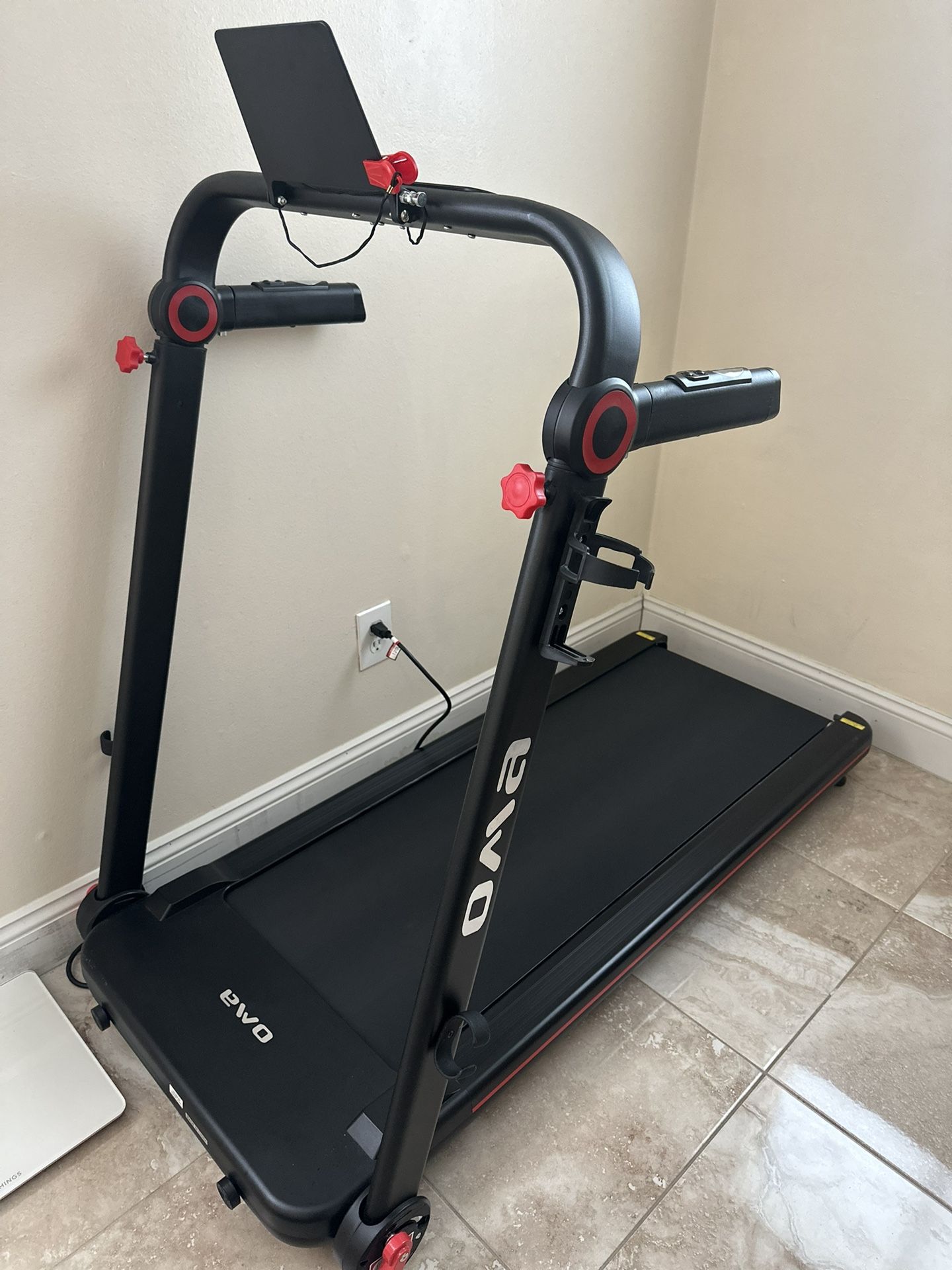 OMA 1012EB Folding Treadmill
