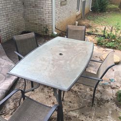Out Door Table And Chairs 