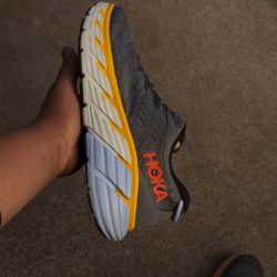 Hoka  Sz 12m
