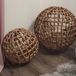 Rattan  globes  